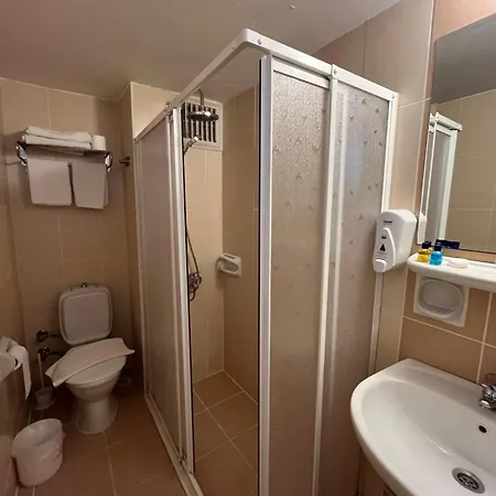 Ξενοδοχείο Status Φετιγιέ