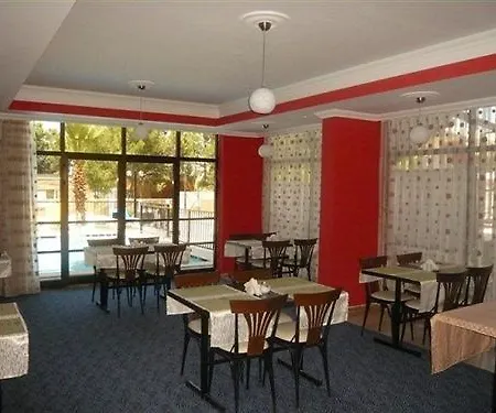 酒店 Status 费特希耶