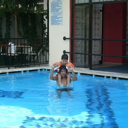 酒店 Status 费特希耶