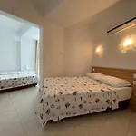 Hotel Status 2*