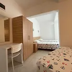 Hotel Status