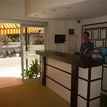 Status Hotel