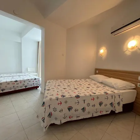 Hotel Status 2*