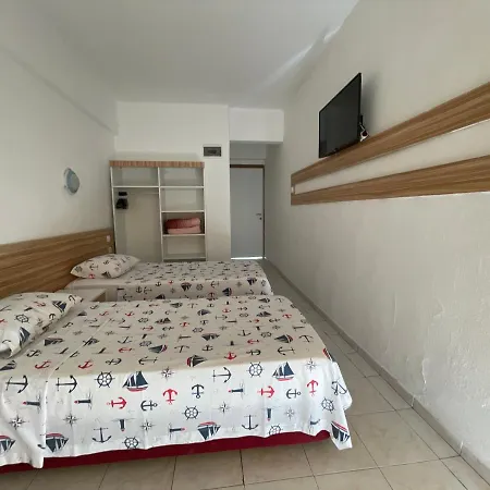 Hotel Status 2*