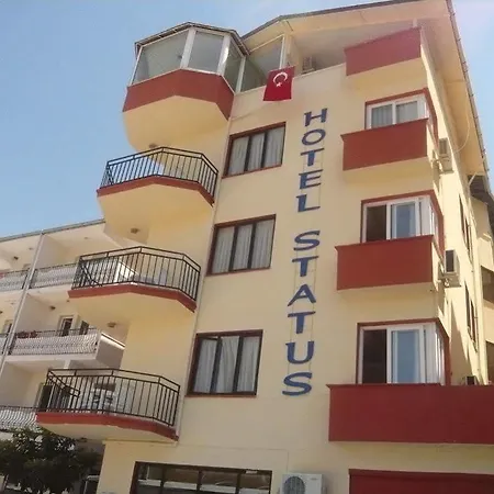 Status Hotel 2*