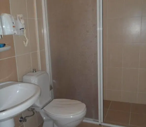 Ξενοδοχείο Status Φετιγιέ